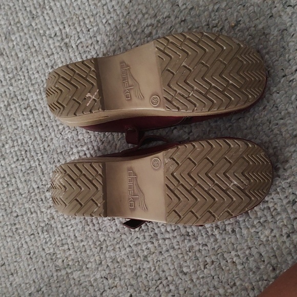 Shoes - Picture 3 of 10